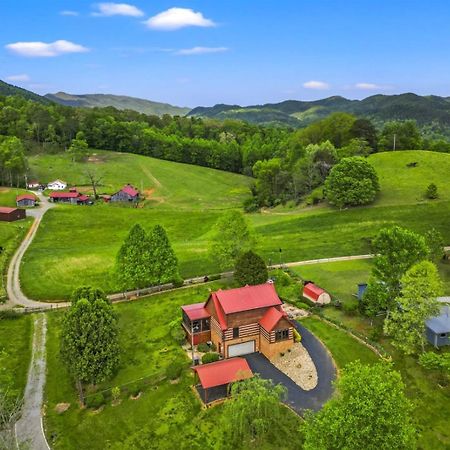 Hidden Star Hideaway-Blackberry Farm-Smoky Mtn Nat Park-Hot Tub- Fire Pit- Fenced Yard- Pet Friendly Walland 外观 照片
