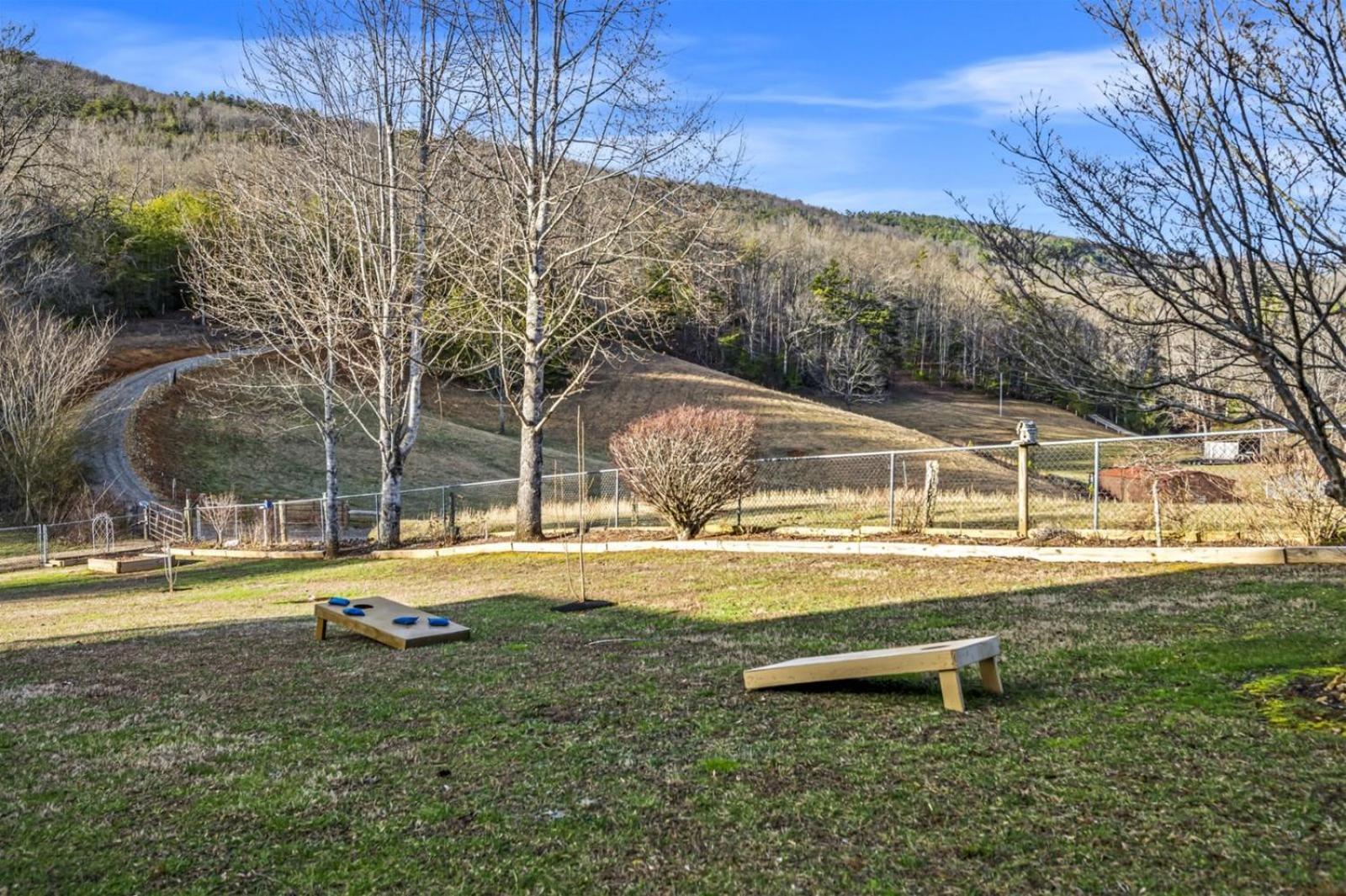 Hidden Star Hideaway-Blackberry Farm-Smoky Mtn Nat Park-Hot Tub- Fire Pit- Fenced Yard- Pet Friendly Walland 外观 照片