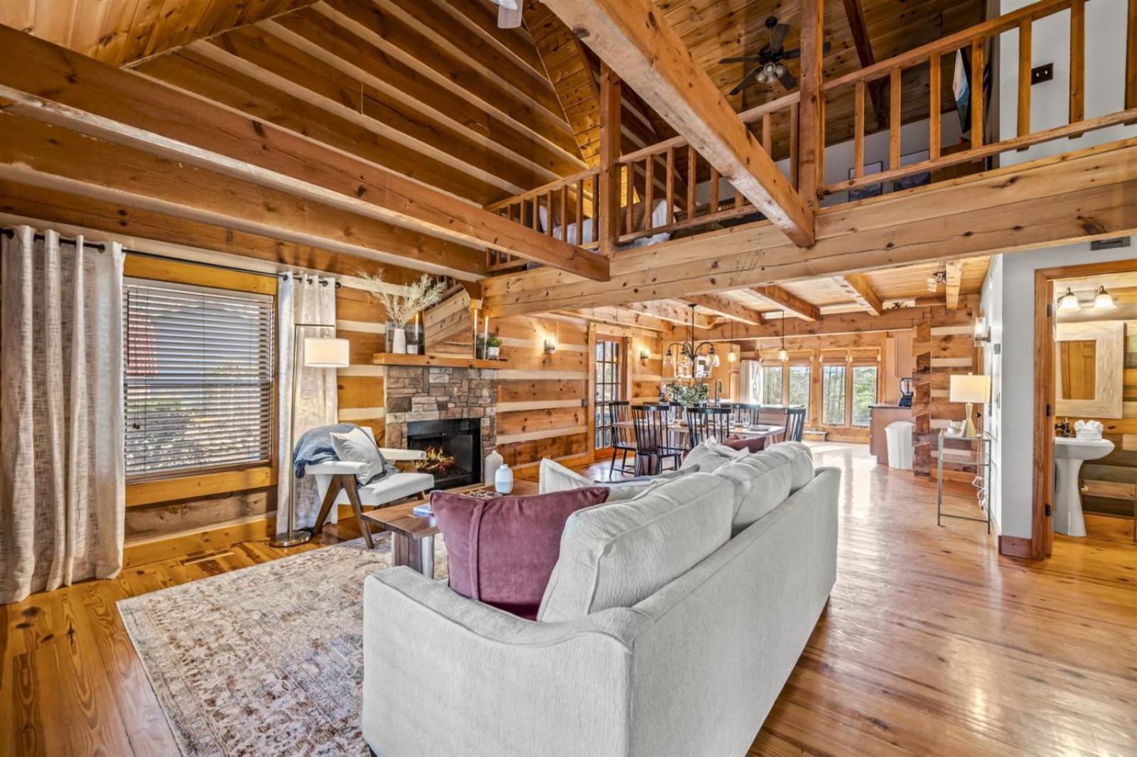 Hidden Star Hideaway-Blackberry Farm-Smoky Mtn Nat Park-Hot Tub- Fire Pit- Fenced Yard- Pet Friendly Walland 外观 照片