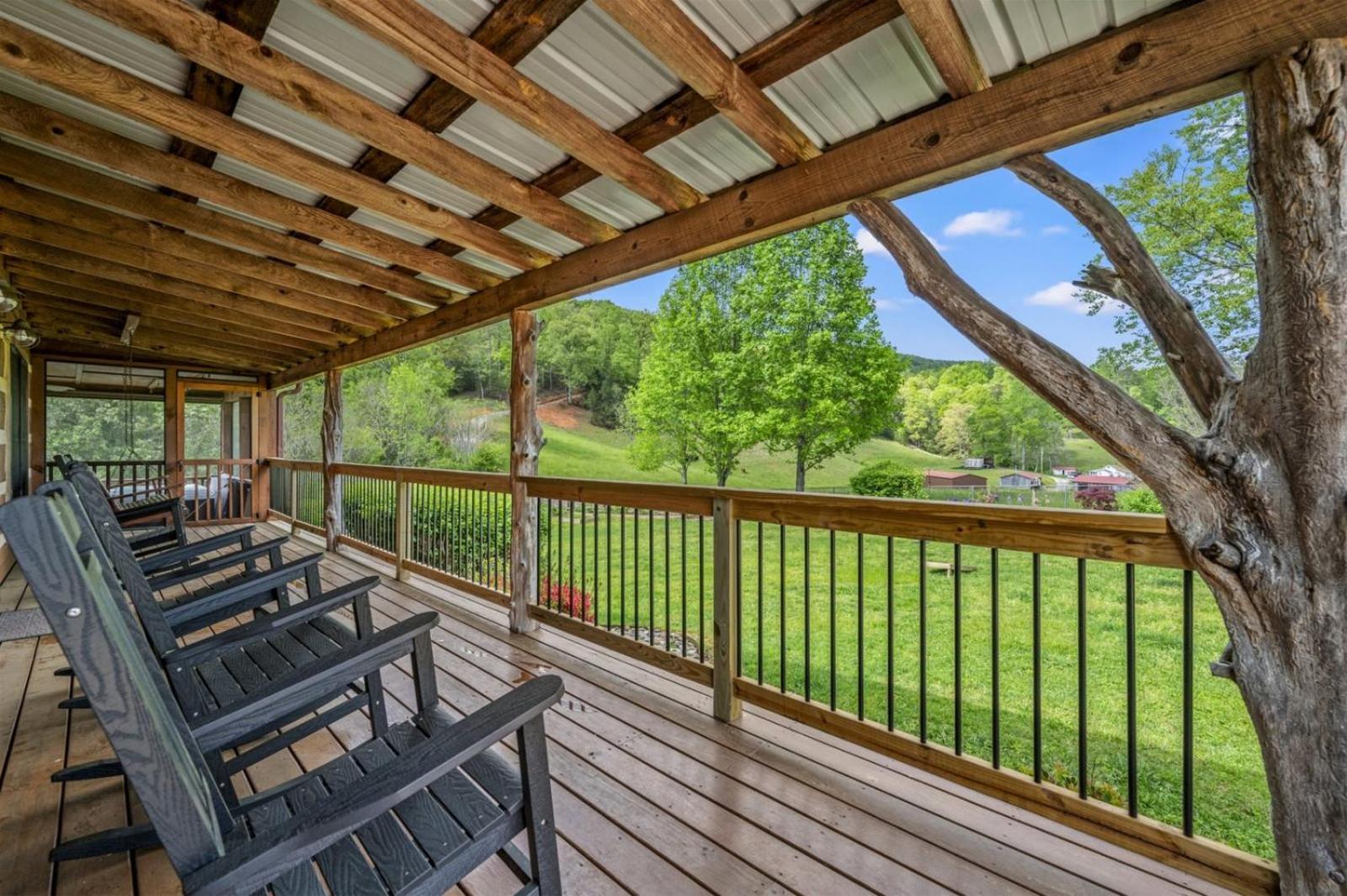 Hidden Star Hideaway-Blackberry Farm-Smoky Mtn Nat Park-Hot Tub- Fire Pit- Fenced Yard- Pet Friendly Walland 外观 照片