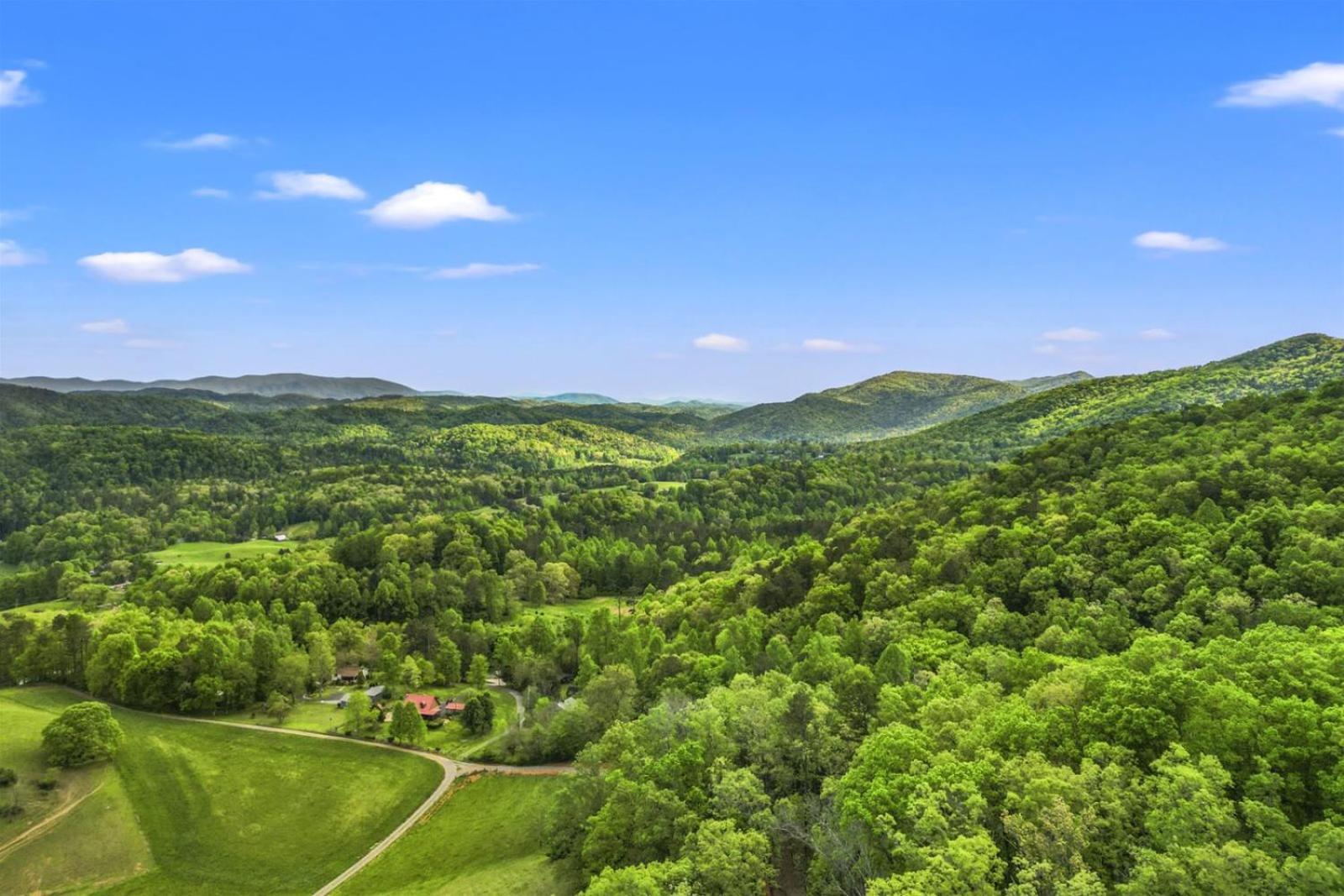 Hidden Star Hideaway-Blackberry Farm-Smoky Mtn Nat Park-Hot Tub- Fire Pit- Fenced Yard- Pet Friendly Walland 外观 照片